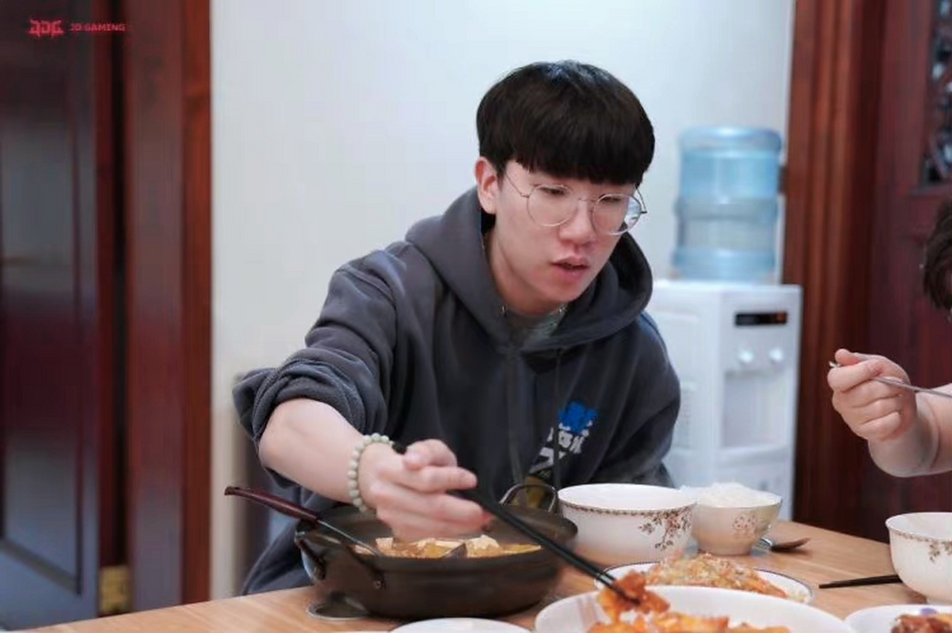 TSM碾压JDG，CoreJJ三分雨点燃全场