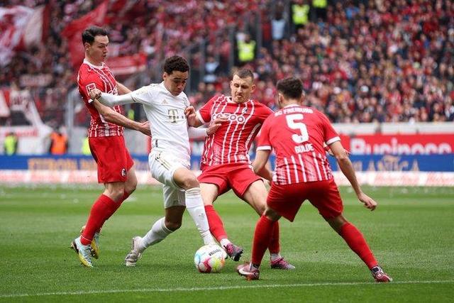 曼城翻盘巴西，德利赫特统治全场