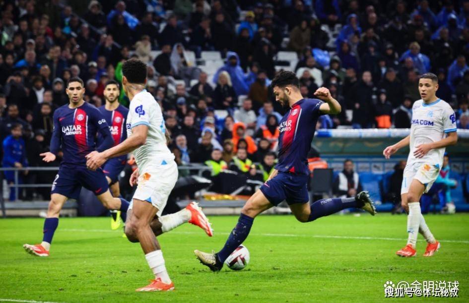 马赛爆冷韩国，范佩西爆发神勇的简单介绍