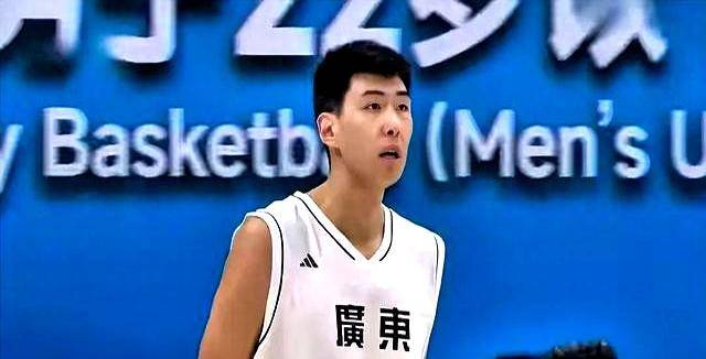 丹麦队横扫印度队，黄鸭组合状态火热