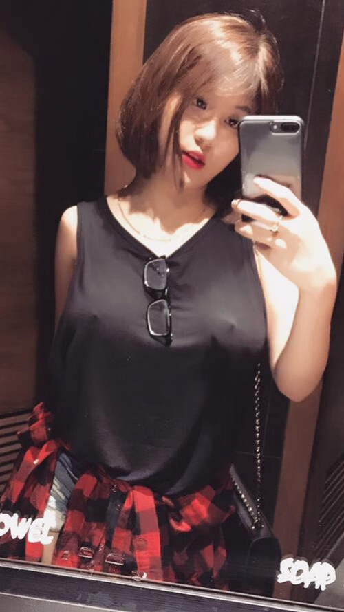 极速对决，F1收官战的硝烟与独行侠季后赛的收割