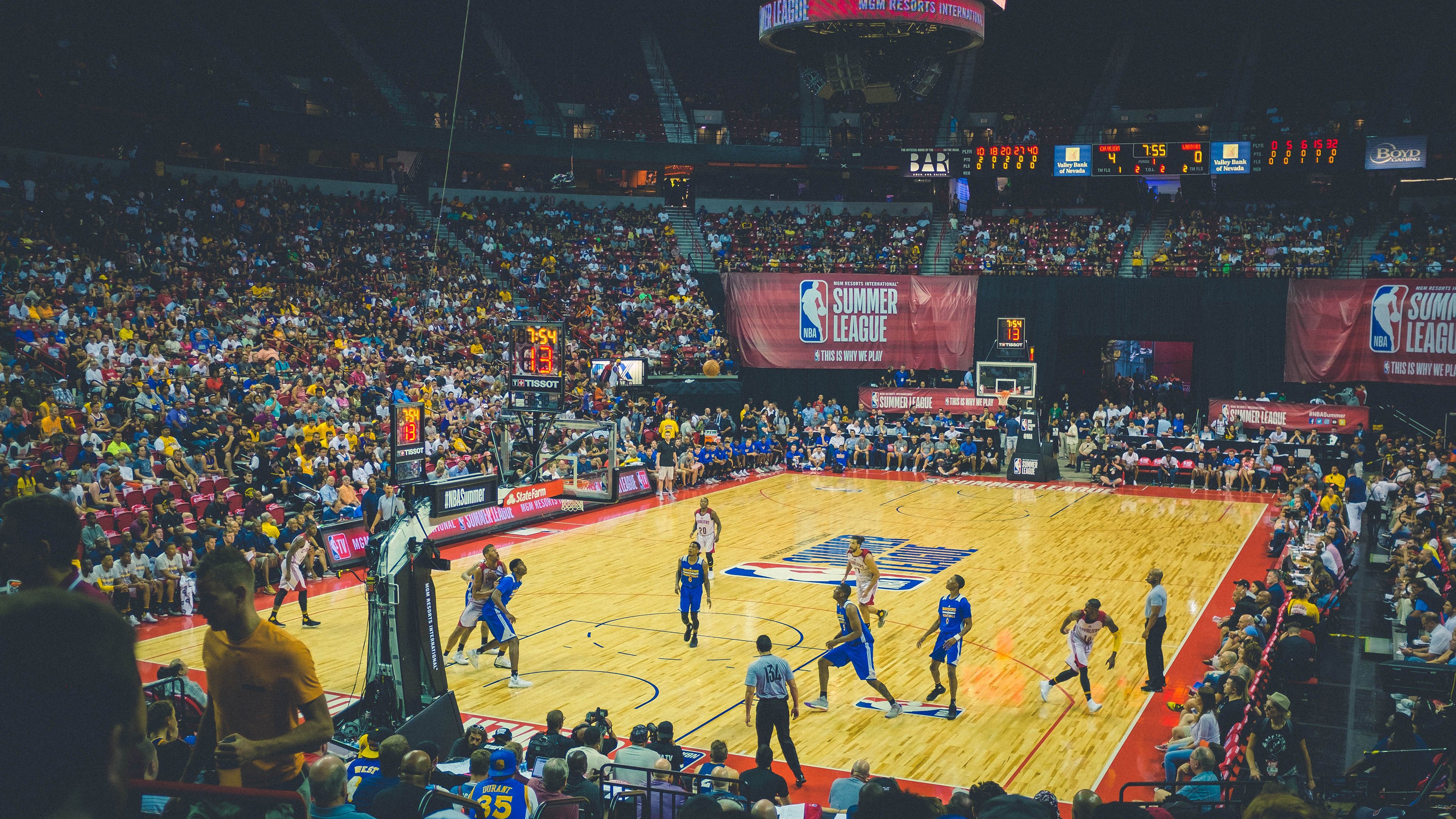 冰火对决中的异乡裁决者，当塔图姆握起热火与公牛的命运天平